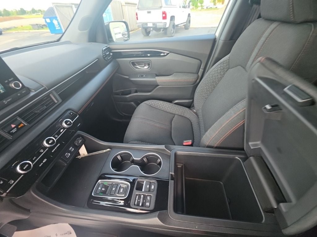 2025 Honda Pilot Sport