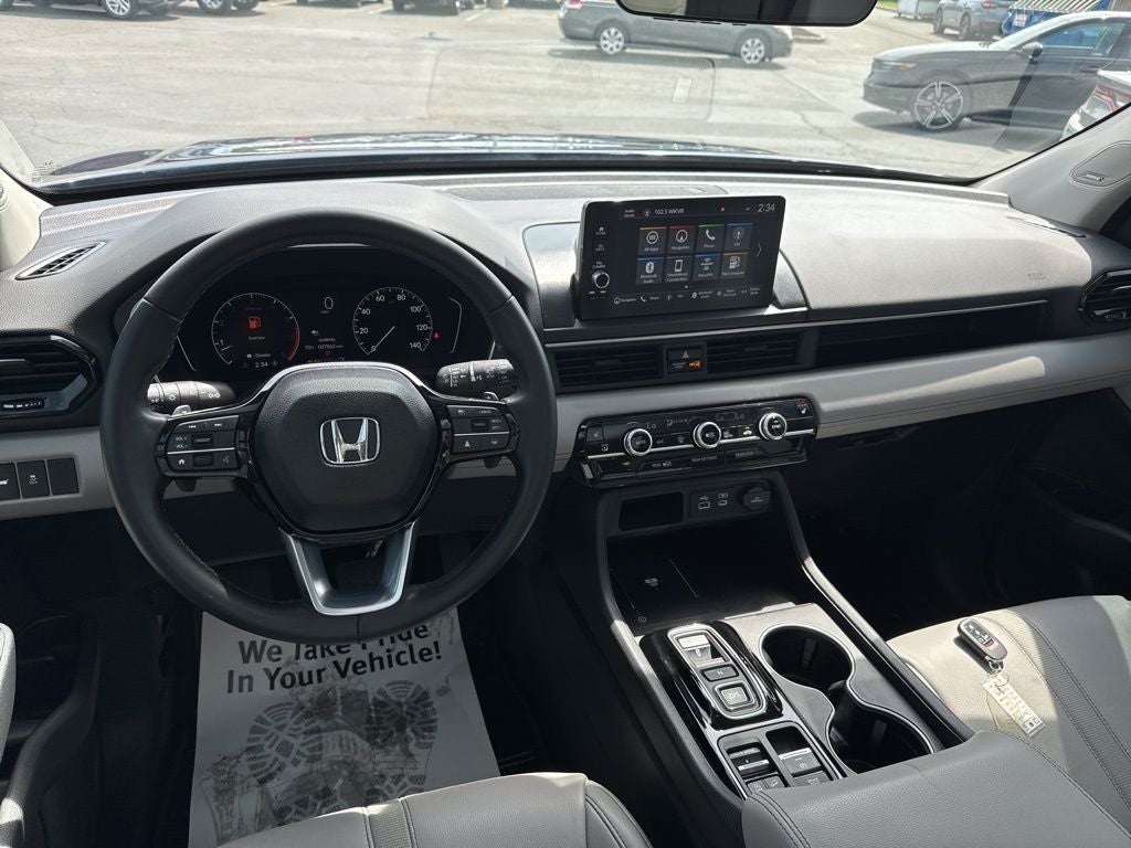 2023 Honda Pilot Touring