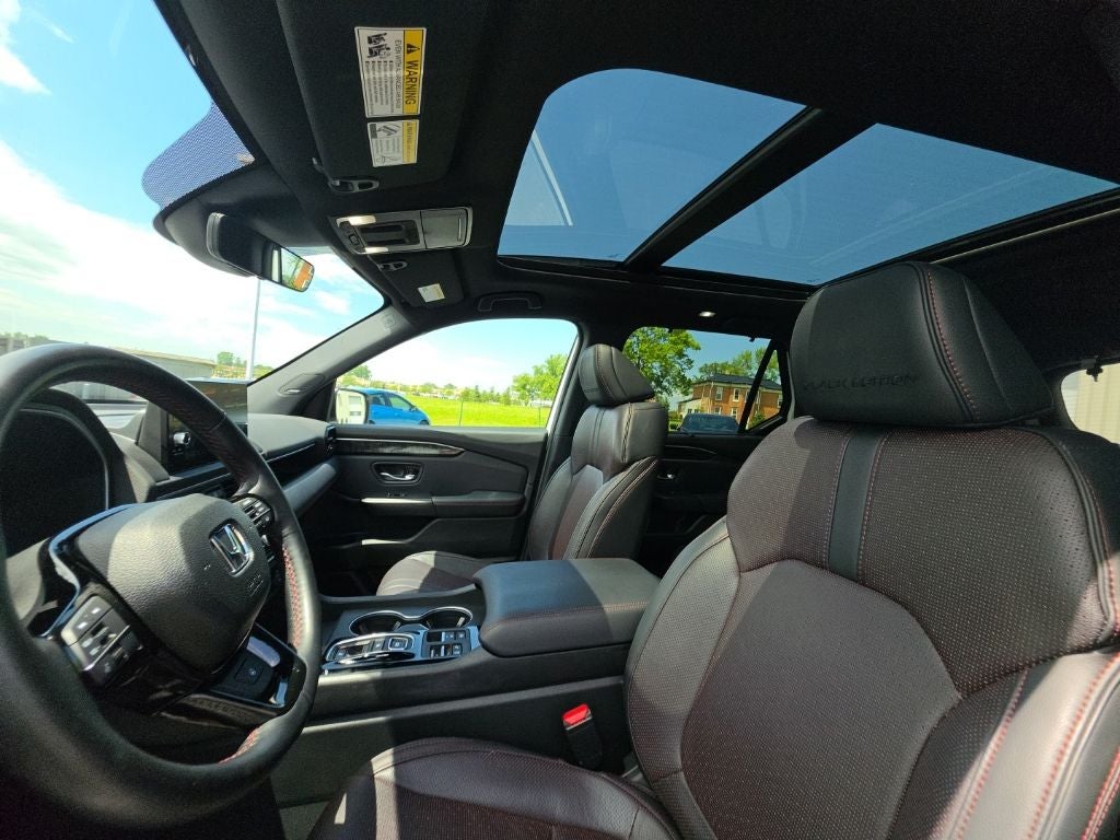 2025 Honda Pilot Black Edition