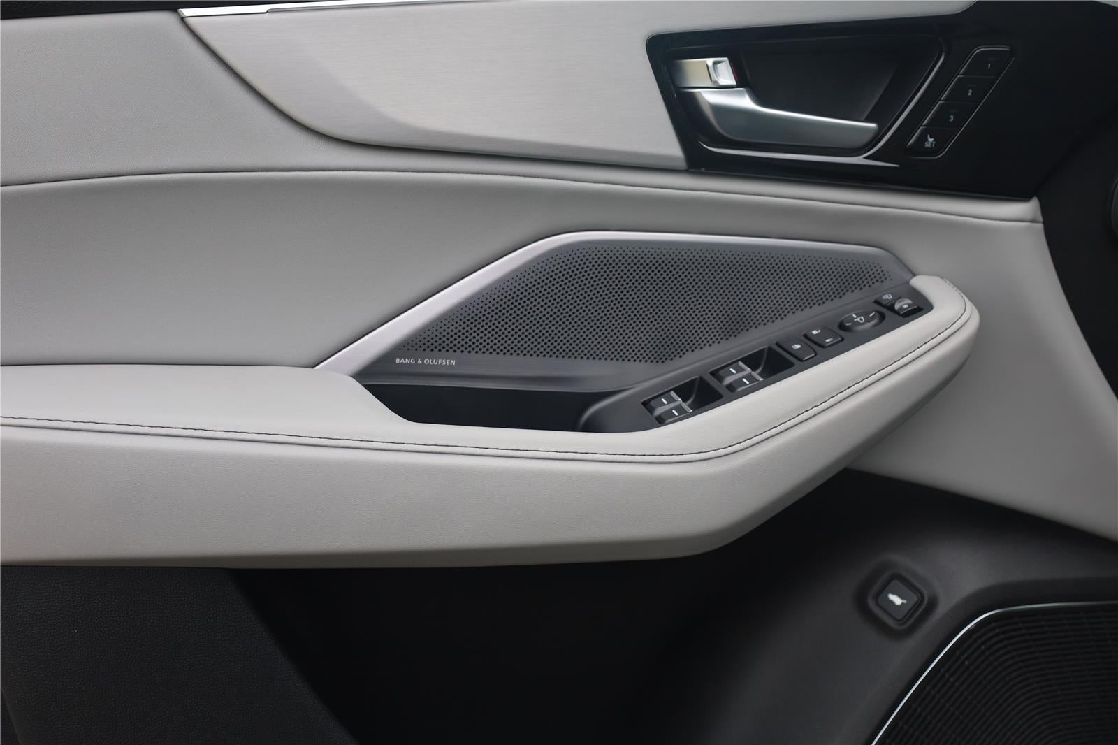 2026 Acura MDX SH-AWD w/Tech