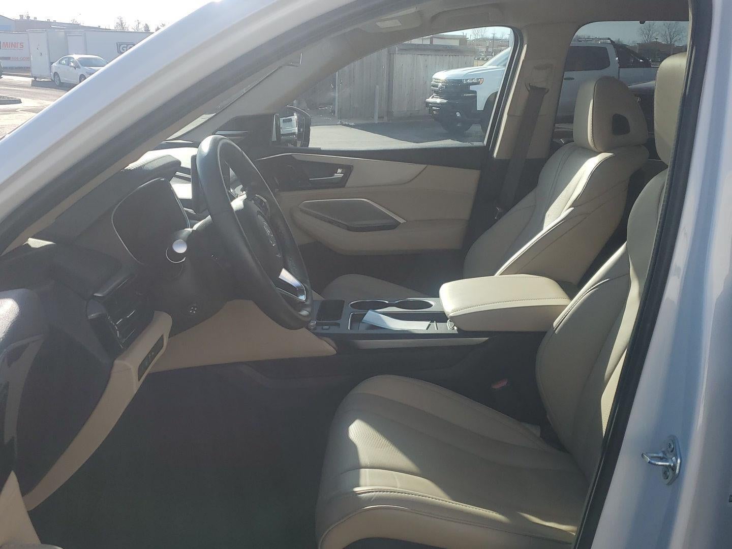 2025 Acura MDX w/Technology Package