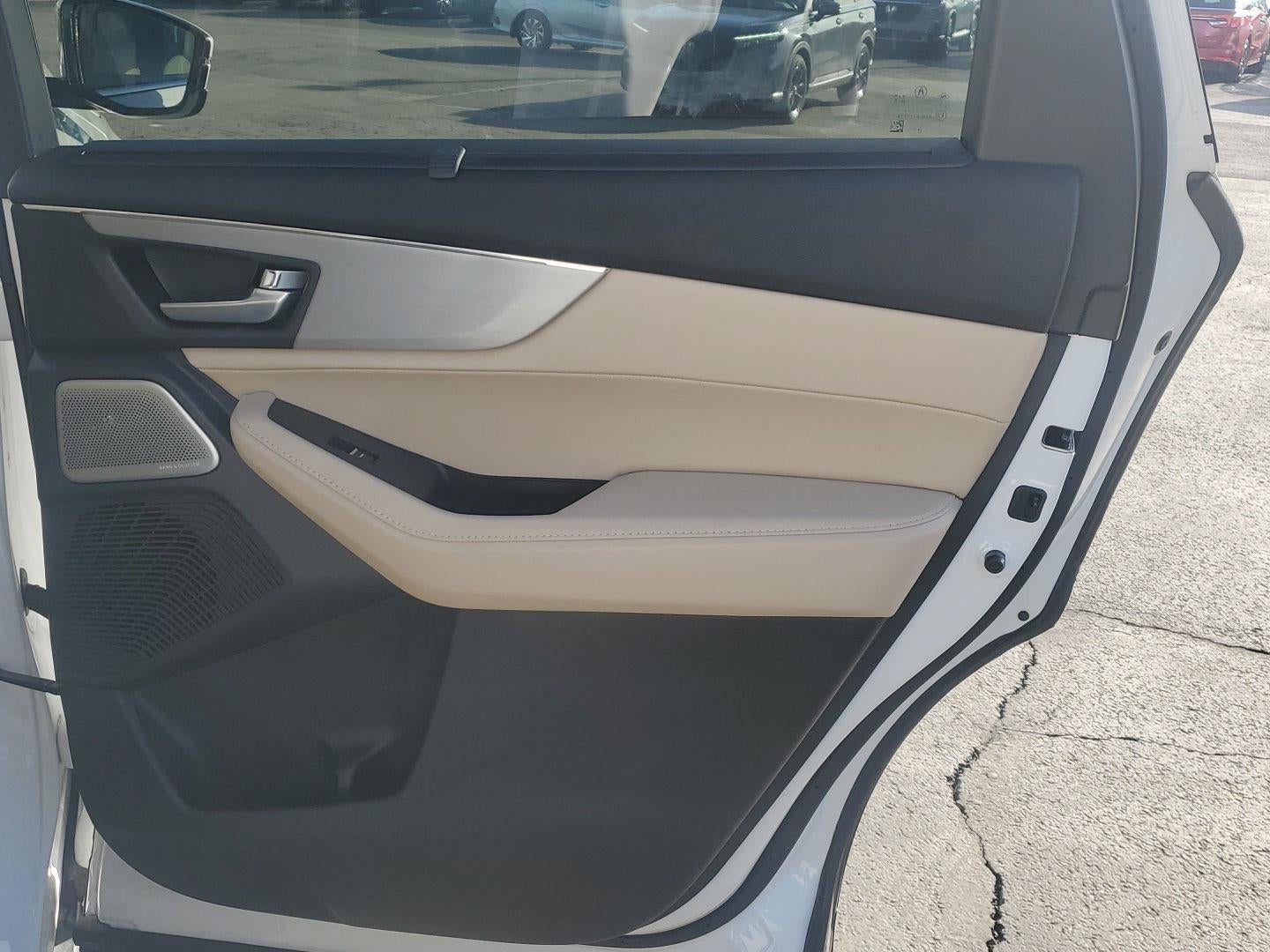 2025 Acura MDX w/Technology Package