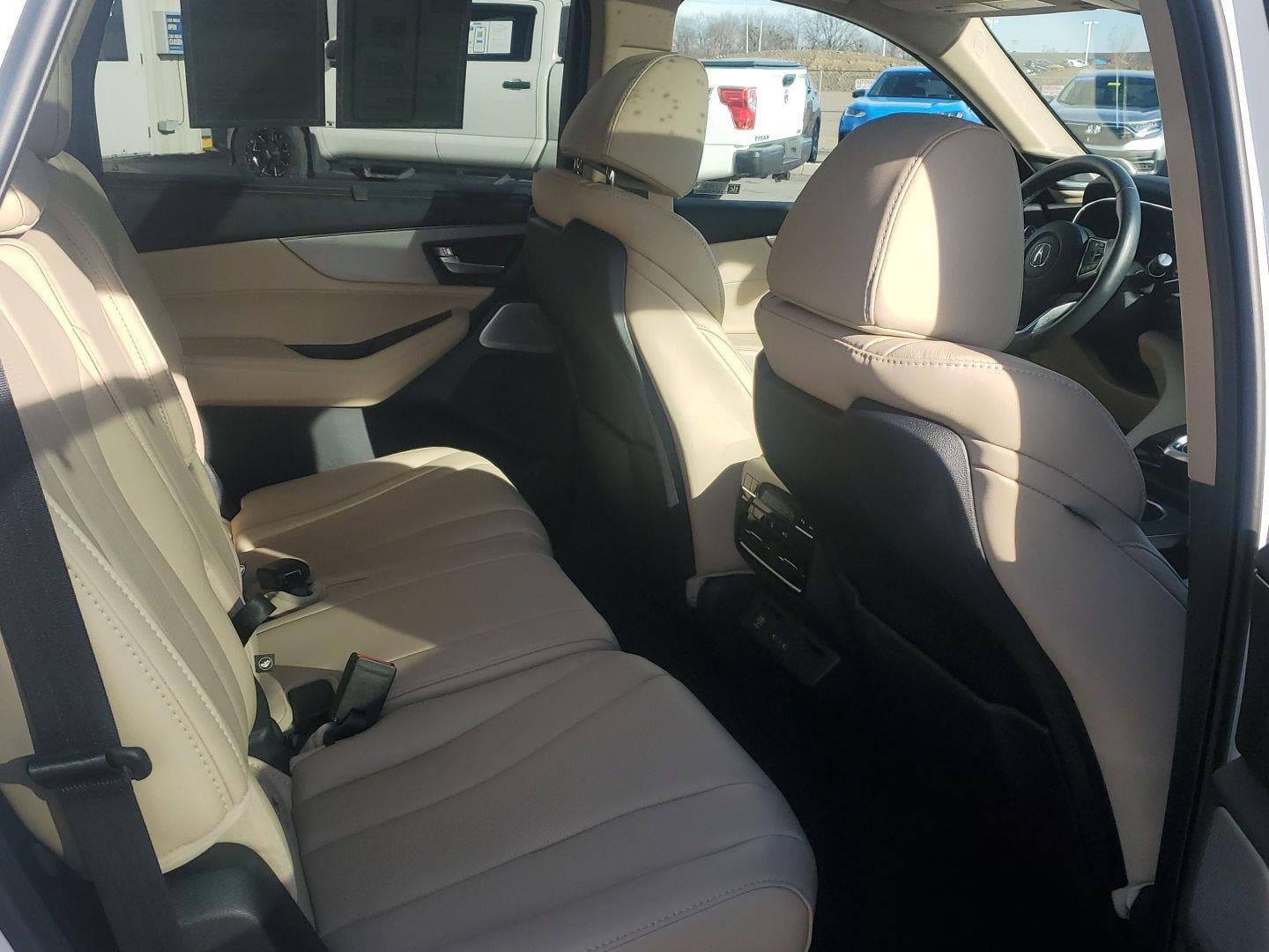 2025 Acura MDX w/Technology Package