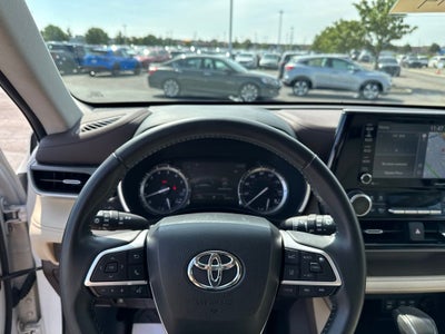2022 Toyota Highlander XLE
