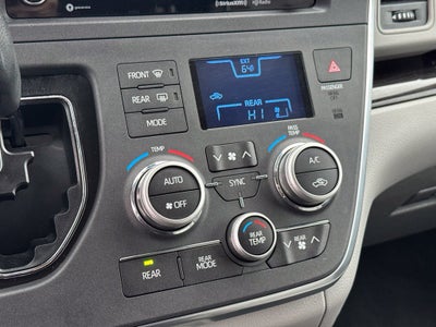2019 Toyota Sienna XLE 8 Passenger