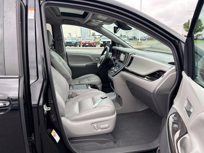 2019 Toyota Sienna XLE 8 Passenger