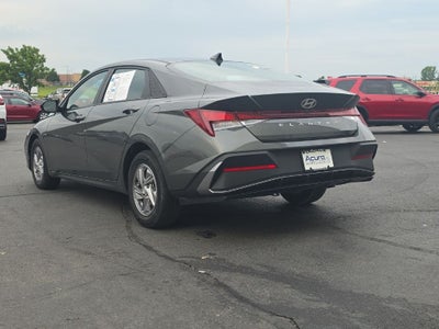 2024 Hyundai Elantra SE