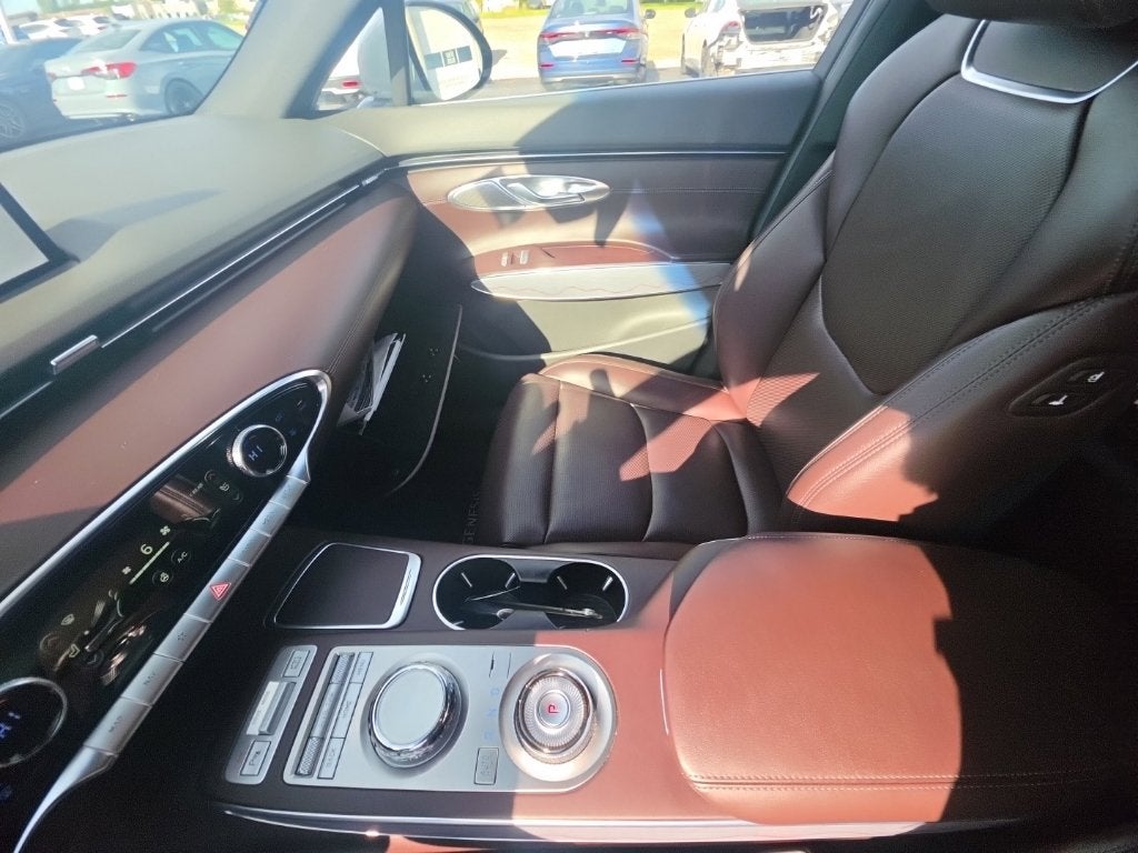 2023 Genesis GV70 2.5T