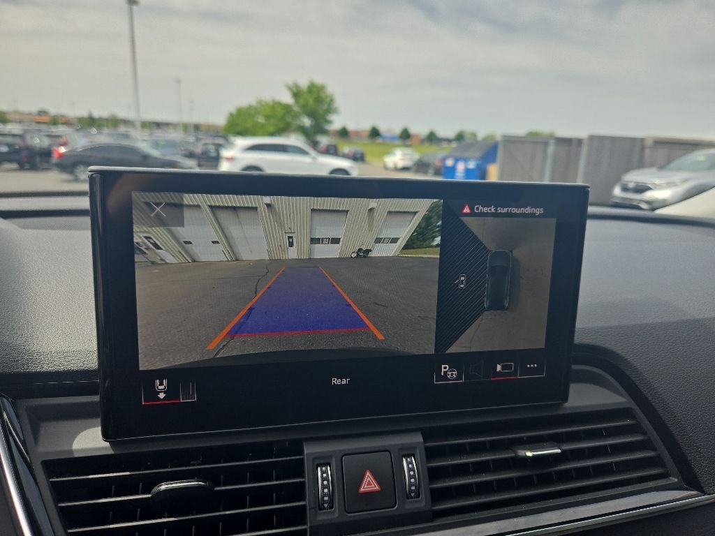 2023 Audi Q5 45 S line Prestige quattro