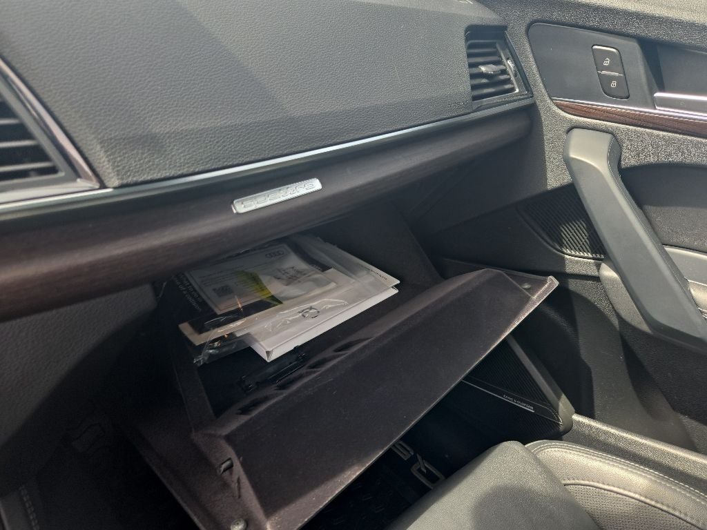 2023 Audi Q5 45 S line Prestige quattro