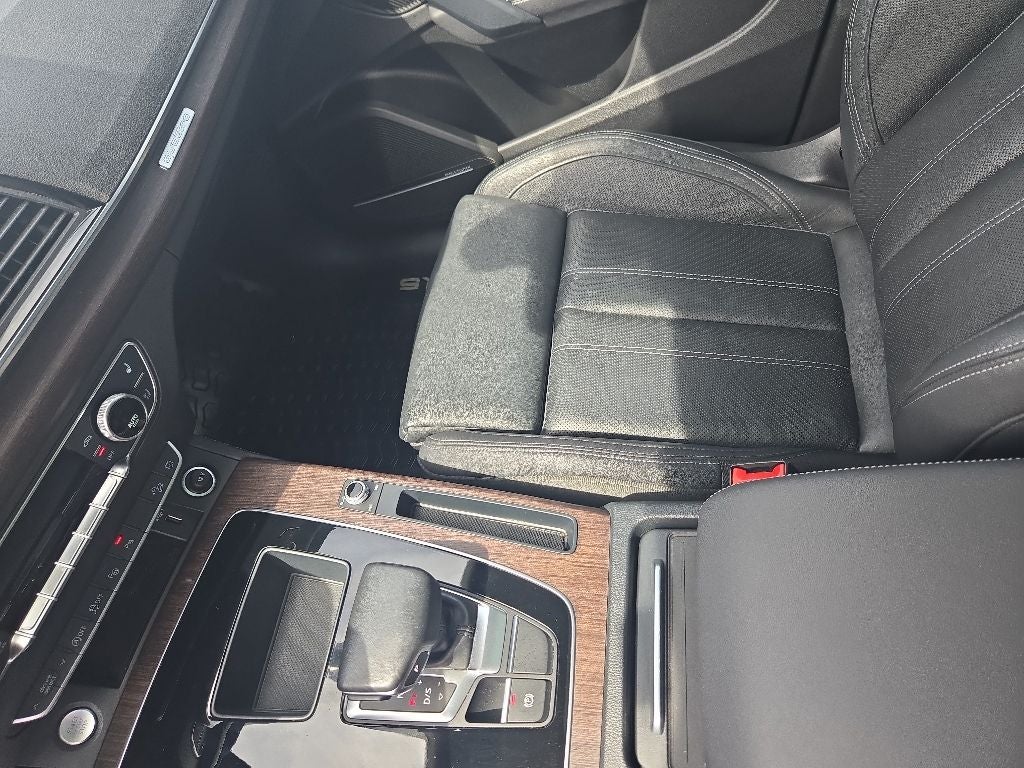 2023 Audi Q5 45 S line Prestige quattro