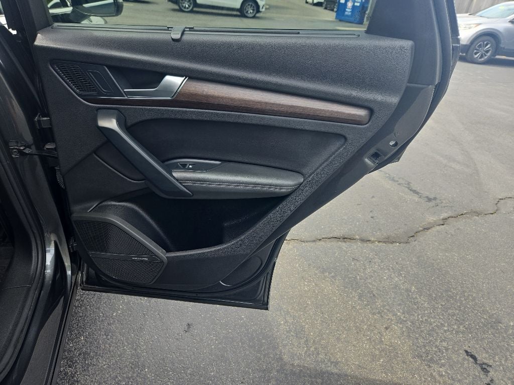 2023 Audi Q5 45 S line Prestige quattro