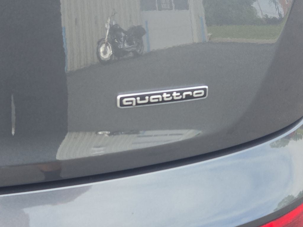 2023 Audi Q5 45 S line Prestige quattro