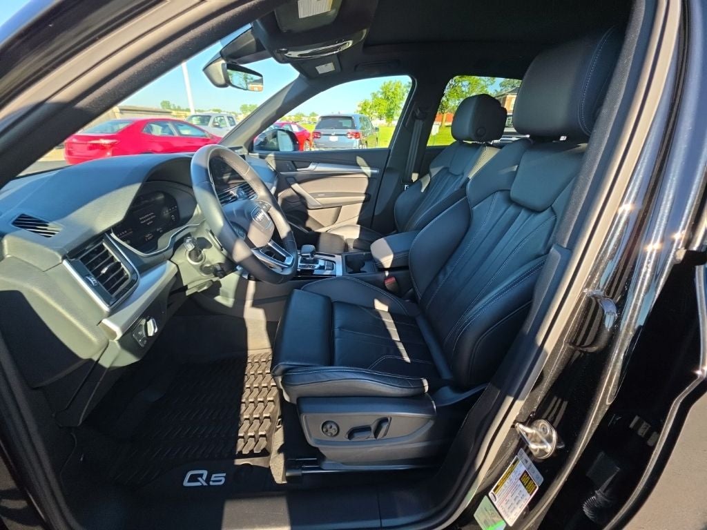 2024 Audi Q5 45 S line Premium quattro