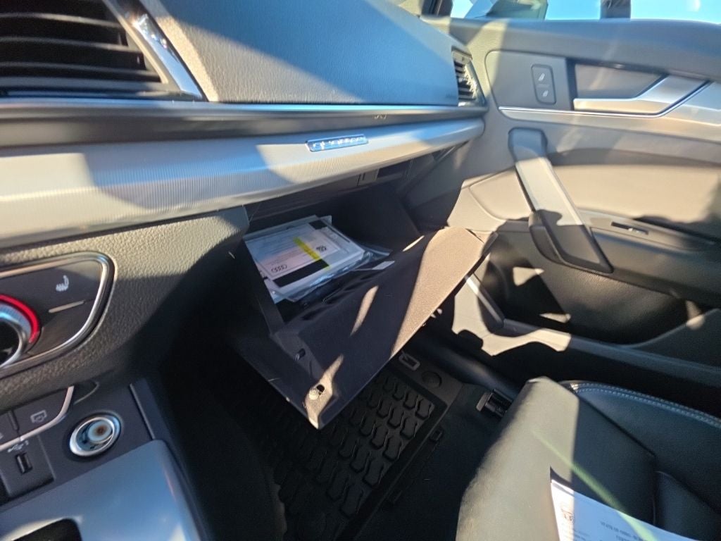 2024 Audi Q5 45 S line Premium quattro