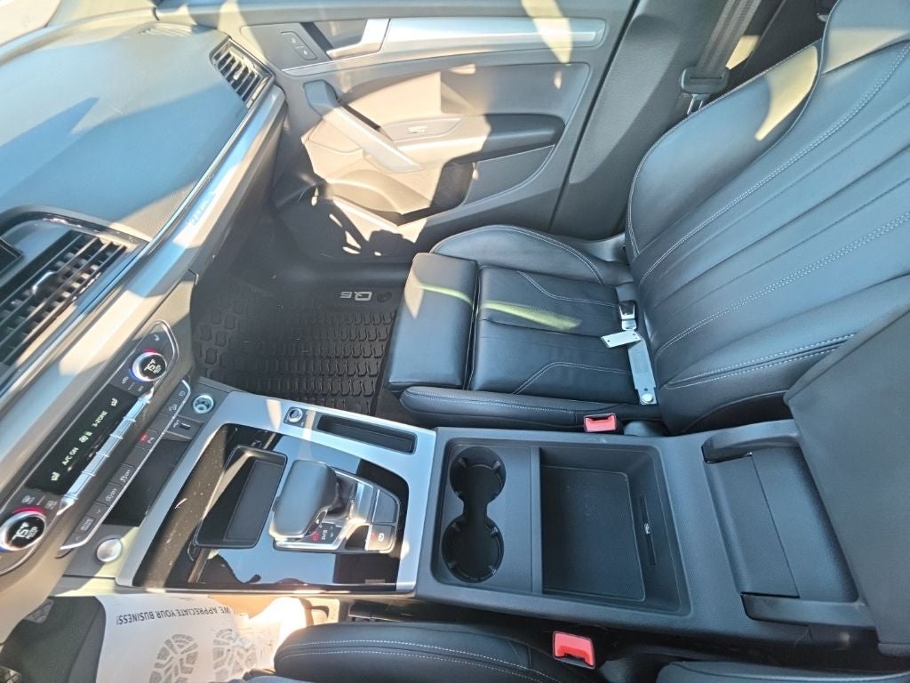 2024 Audi Q5 45 S line Premium quattro