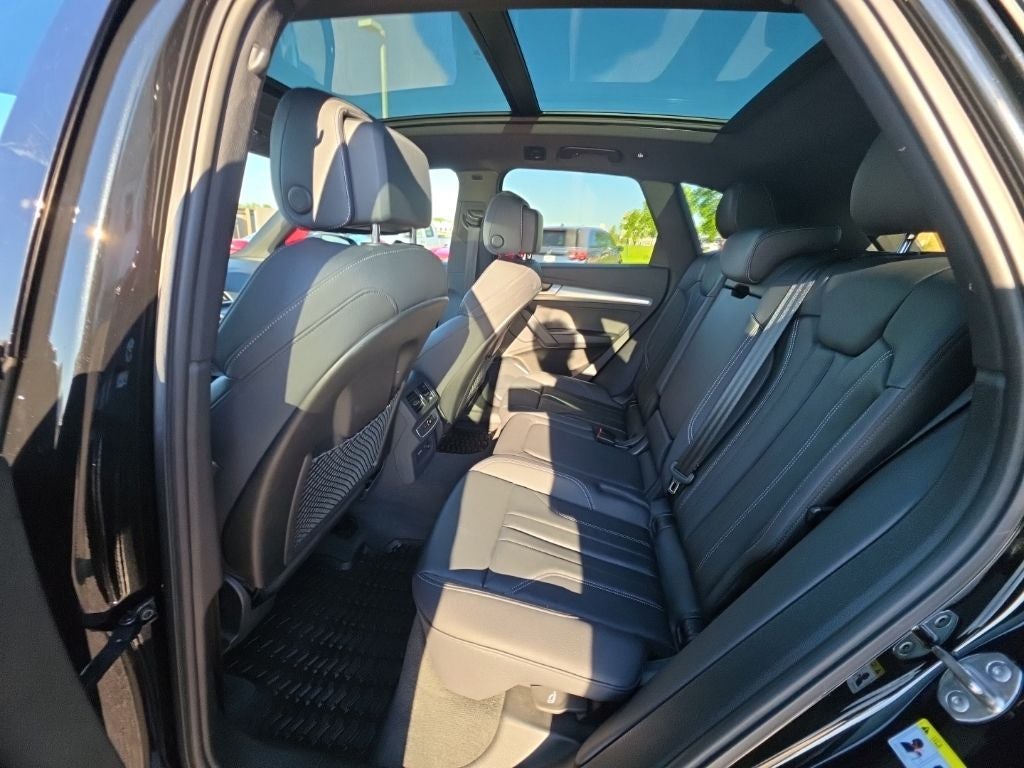 2024 Audi Q5 45 S line Premium quattro