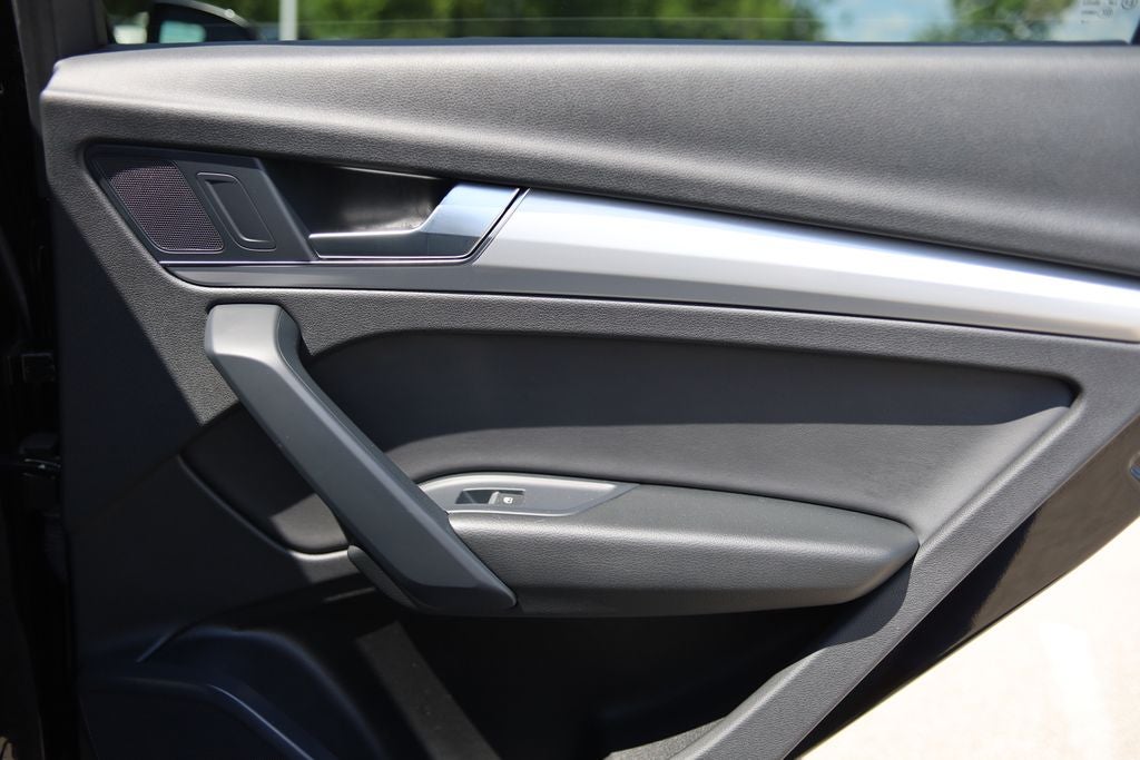 2024 Audi Q5 45 S line Premium quattro
