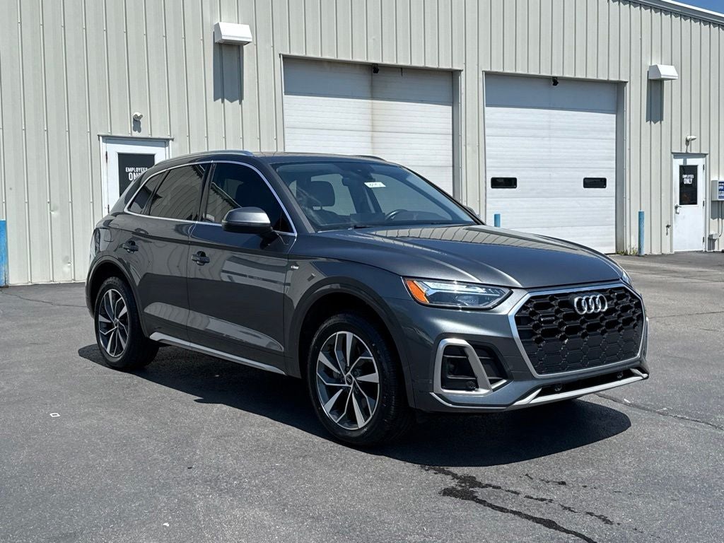 2022 Audi Q5 45 S line Premium quattro
