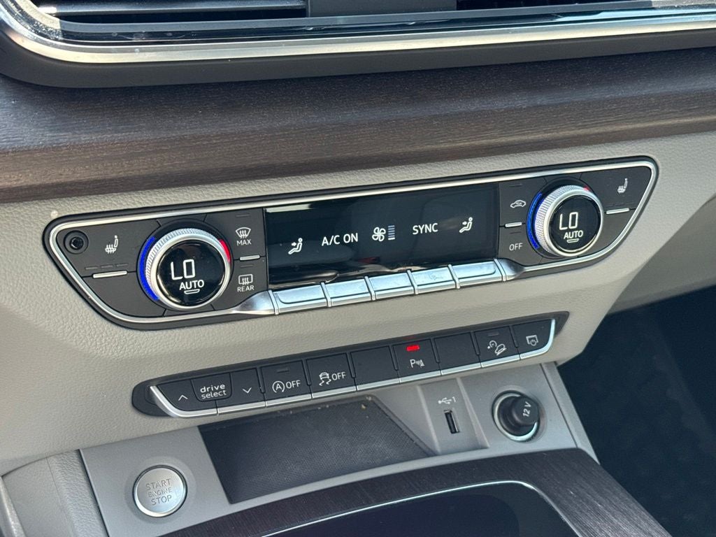 2022 Audi Q5 45 S line Premium quattro