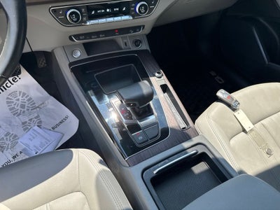2022 Audi Q5 45 S line Premium quattro