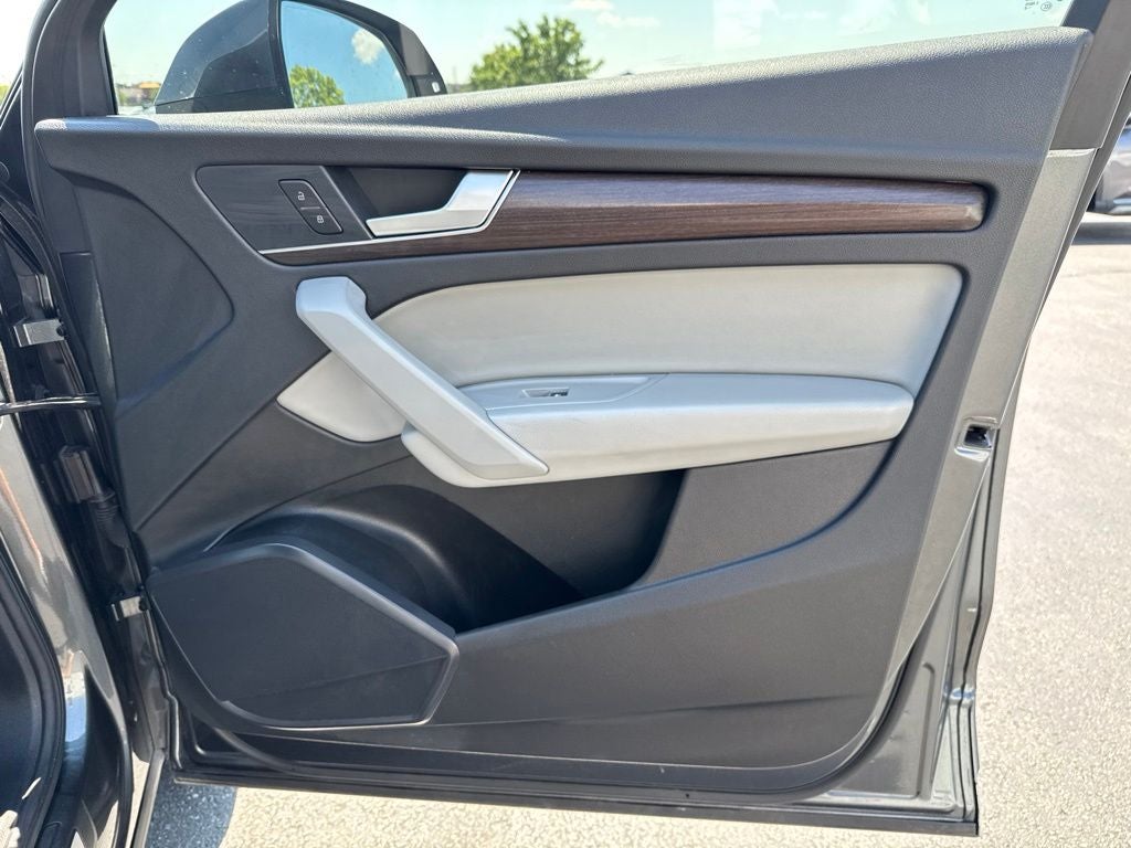 2022 Audi Q5 45 S line Premium quattro