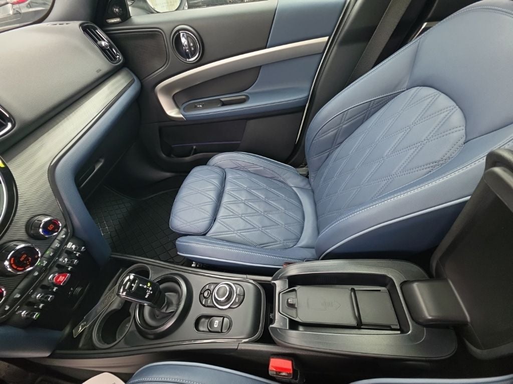 2024 MINI Cooper S Countryman Iconic