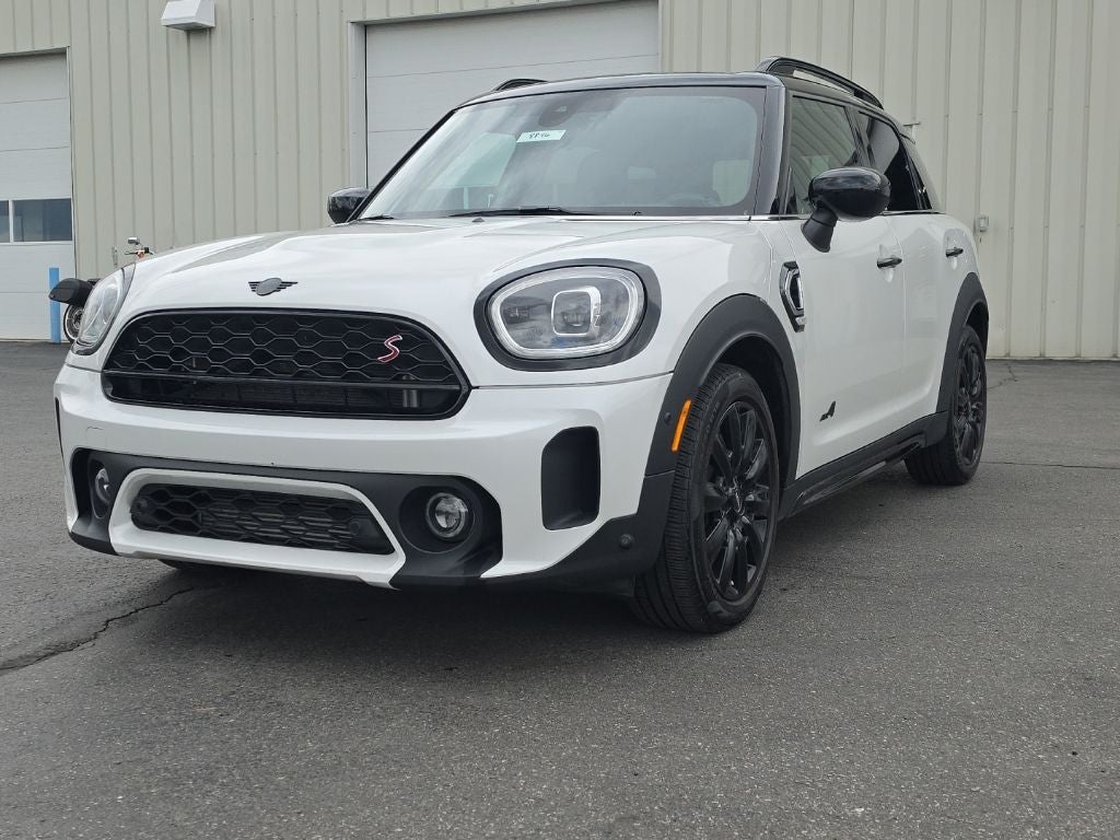 2024 MINI Cooper S Countryman Iconic