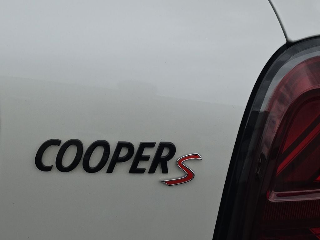 2024 MINI Cooper S Countryman Iconic