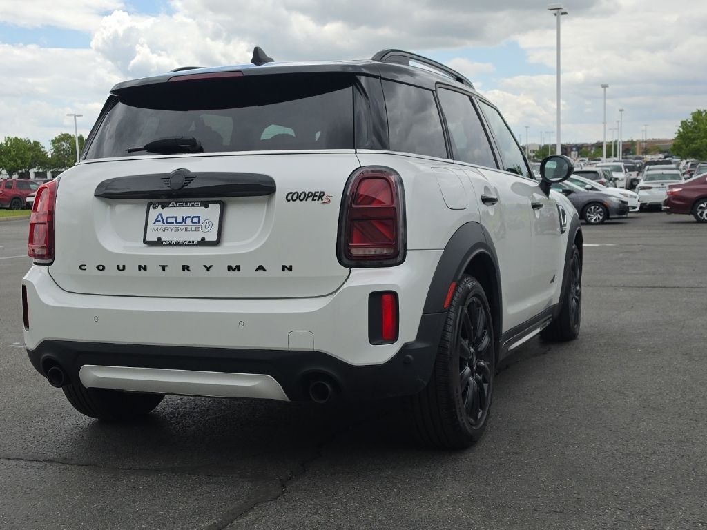2024 MINI Cooper S Countryman Iconic