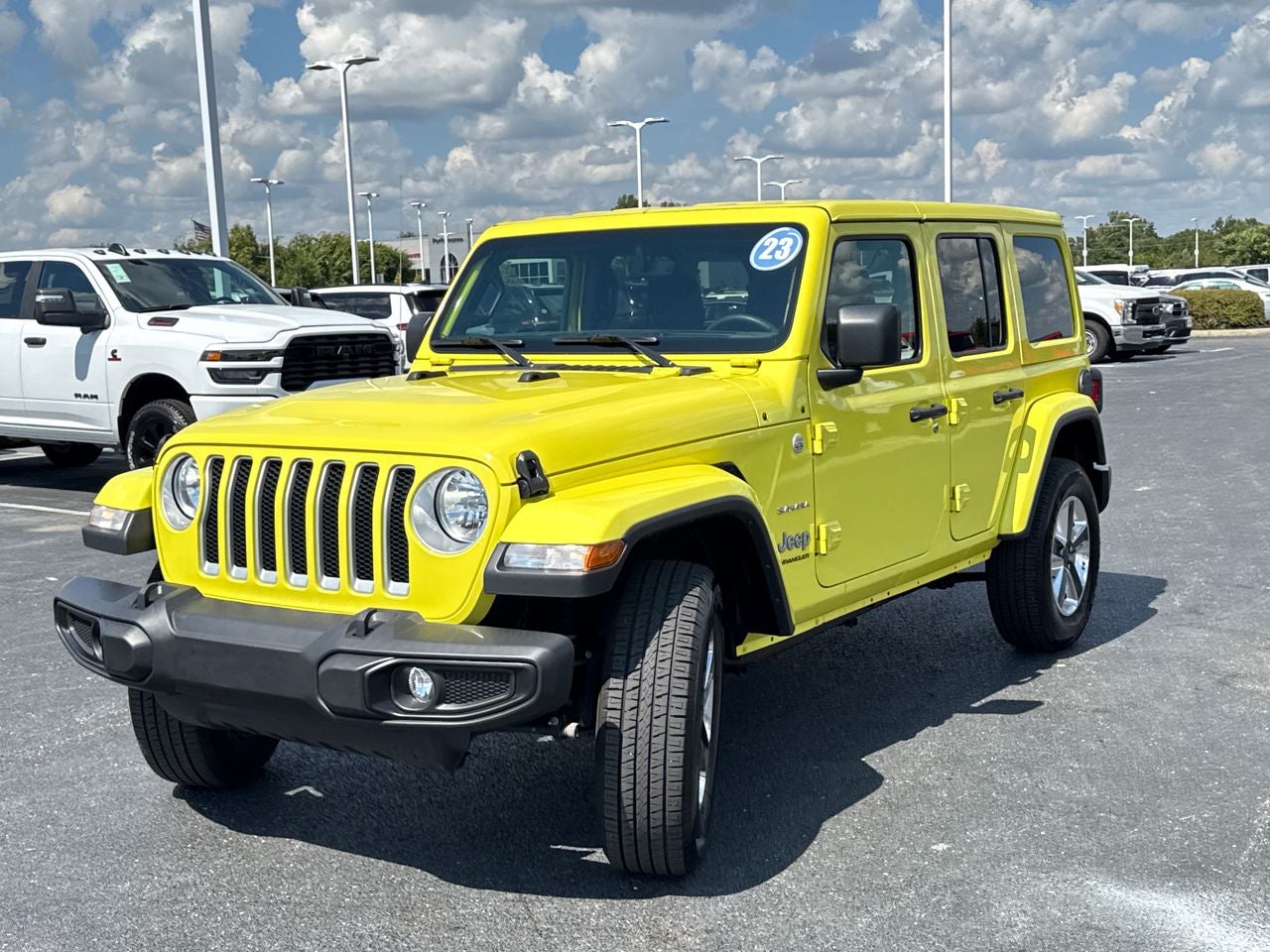2023 Jeep Wrangler 4-Door Sahara
