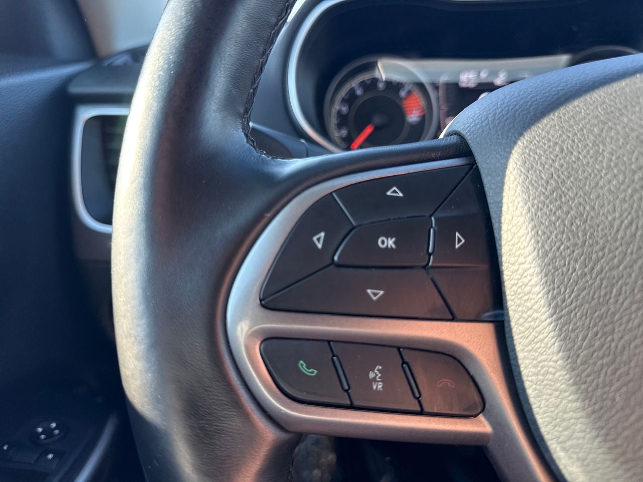 2019 Jeep Cherokee Sport