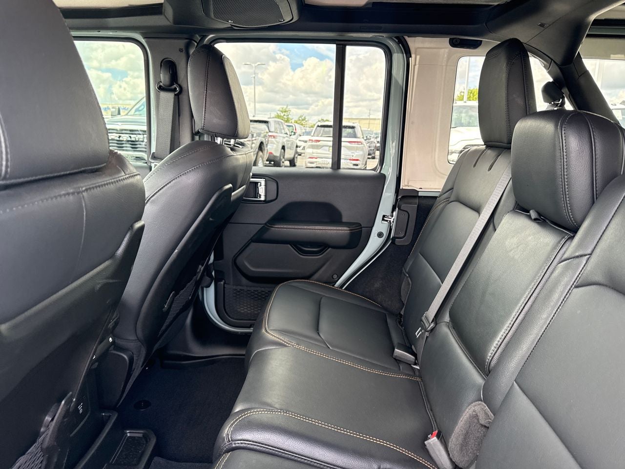 2024 Jeep Wrangler 4-Door Sahara 4x4