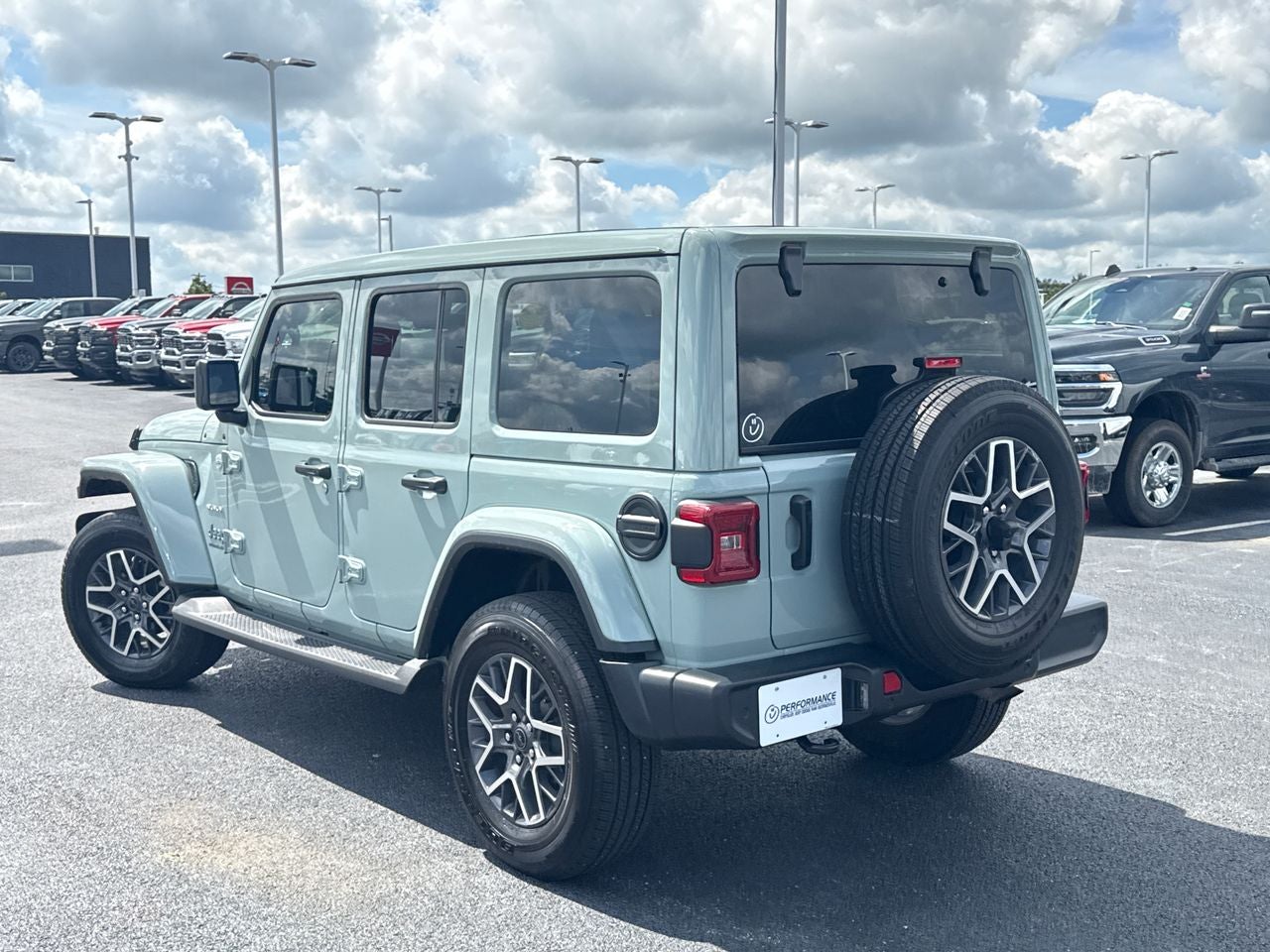 2024 Jeep Wrangler 4-Door Sahara 4x4