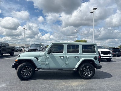2024 Jeep Wrangler 4-Door Sahara 4x4