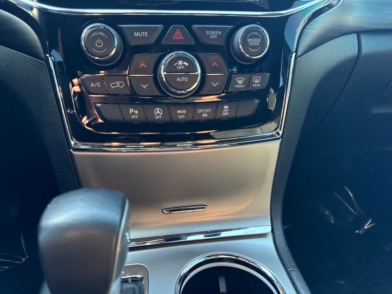 2022 Jeep Grand Cherokee WK Laredo E 4x4