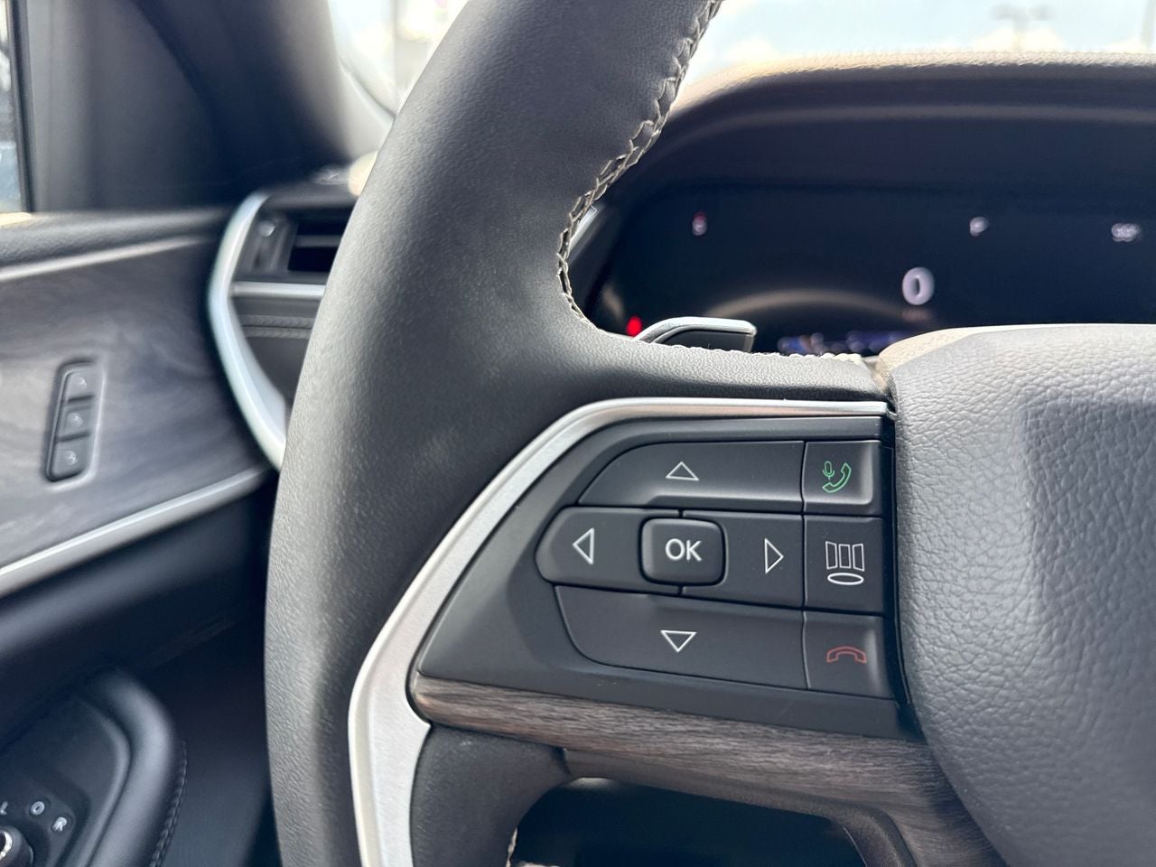 2024 Jeep Grand Cherokee Limited 4x2