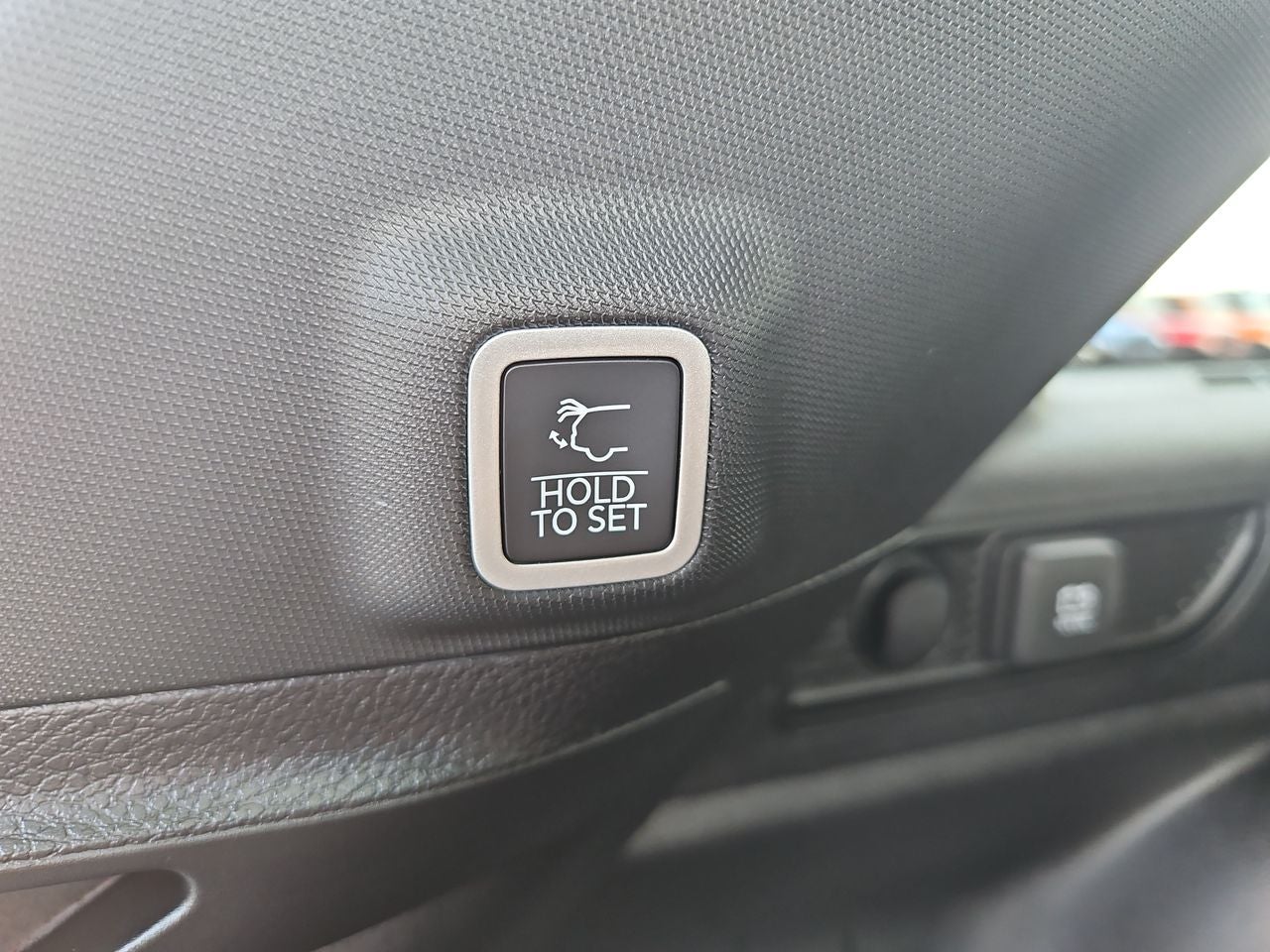 2025 Jeep Grand Cherokee GRAND CHEROKEE LAREDO 4X4