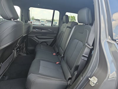 2025 Jeep Grand Cherokee GRAND CHEROKEE LAREDO 4X4