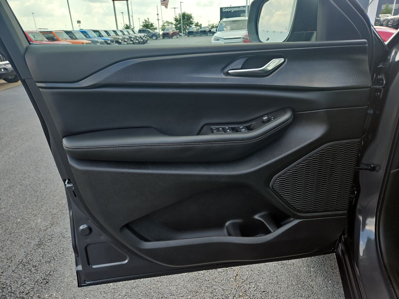 2025 Jeep Grand Cherokee GRAND CHEROKEE LAREDO 4X4