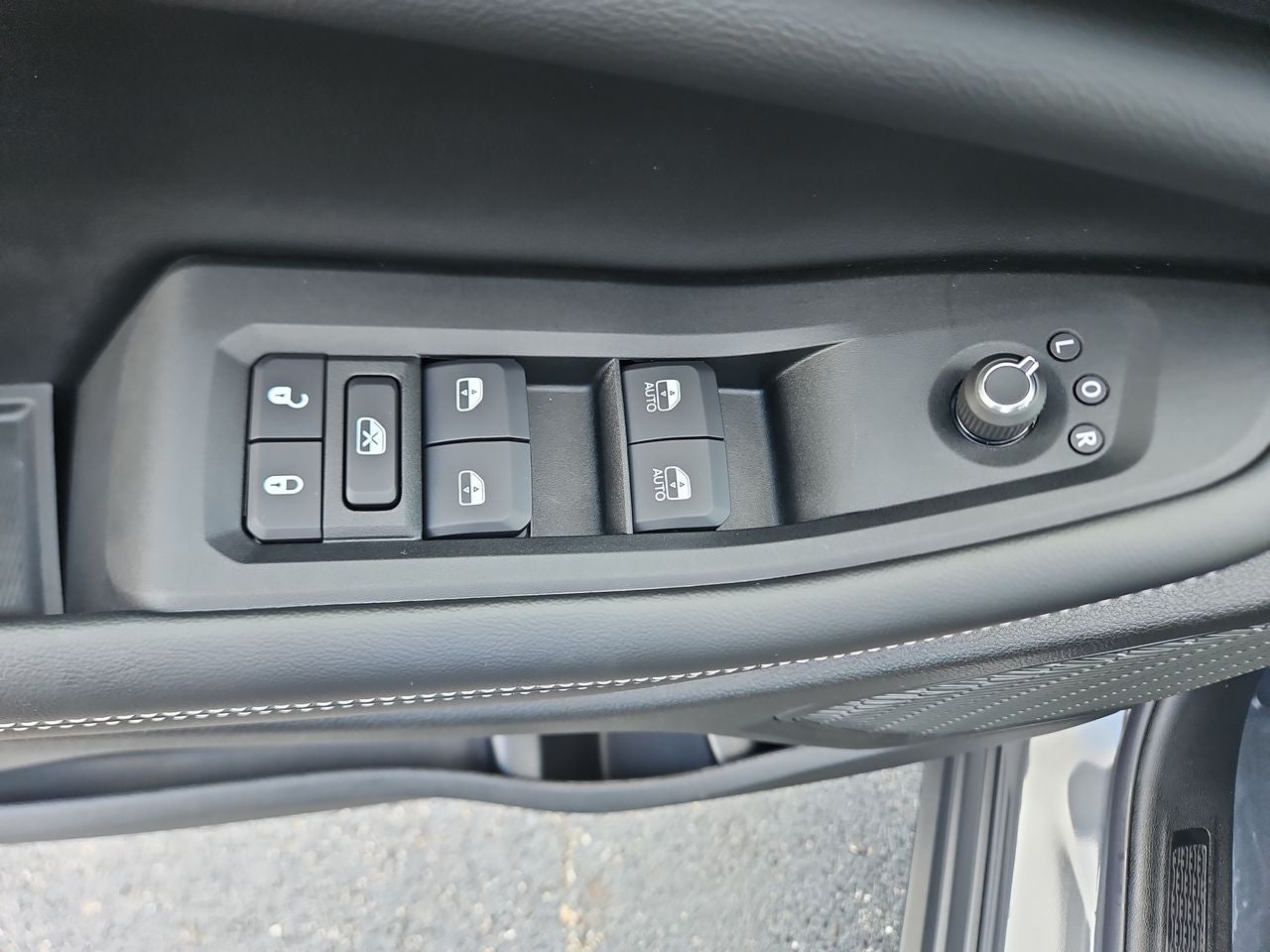 2025 Jeep Grand Cherokee GRAND CHEROKEE LAREDO 4X4