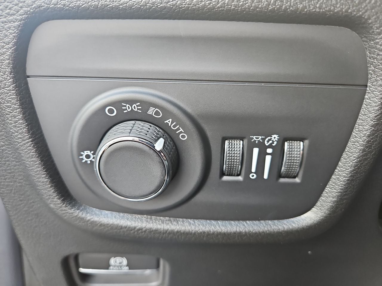 2025 Jeep Grand Cherokee GRAND CHEROKEE LAREDO 4X4