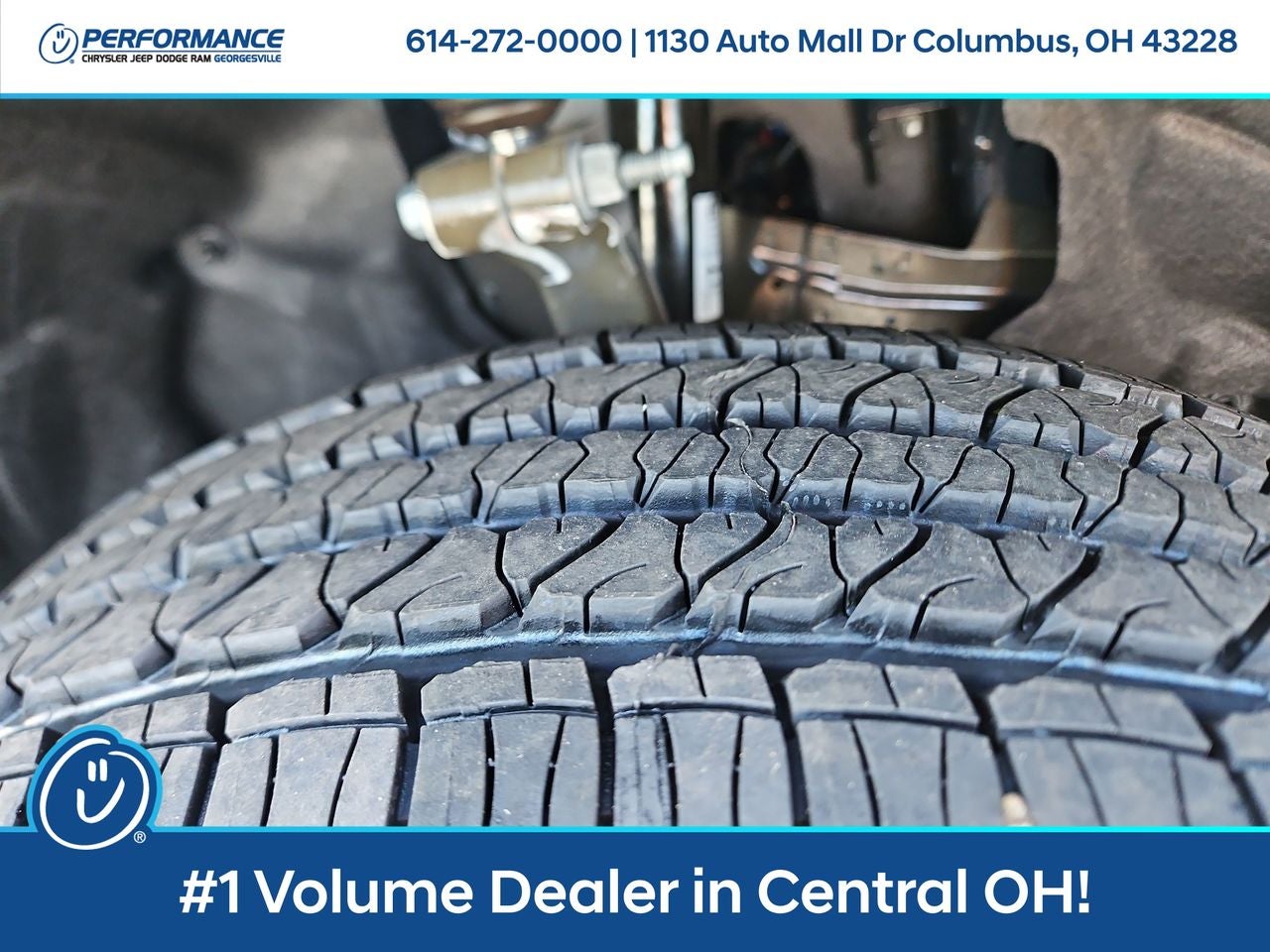 2025 Jeep Grand Cherokee GRAND CHEROKEE LAREDO 4X4