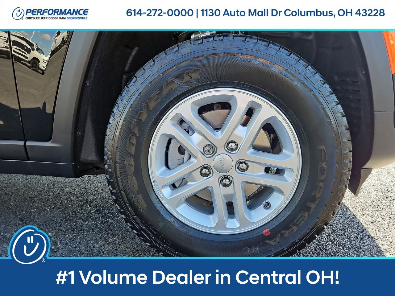 2025 Jeep Grand Cherokee GRAND CHEROKEE LAREDO 4X4