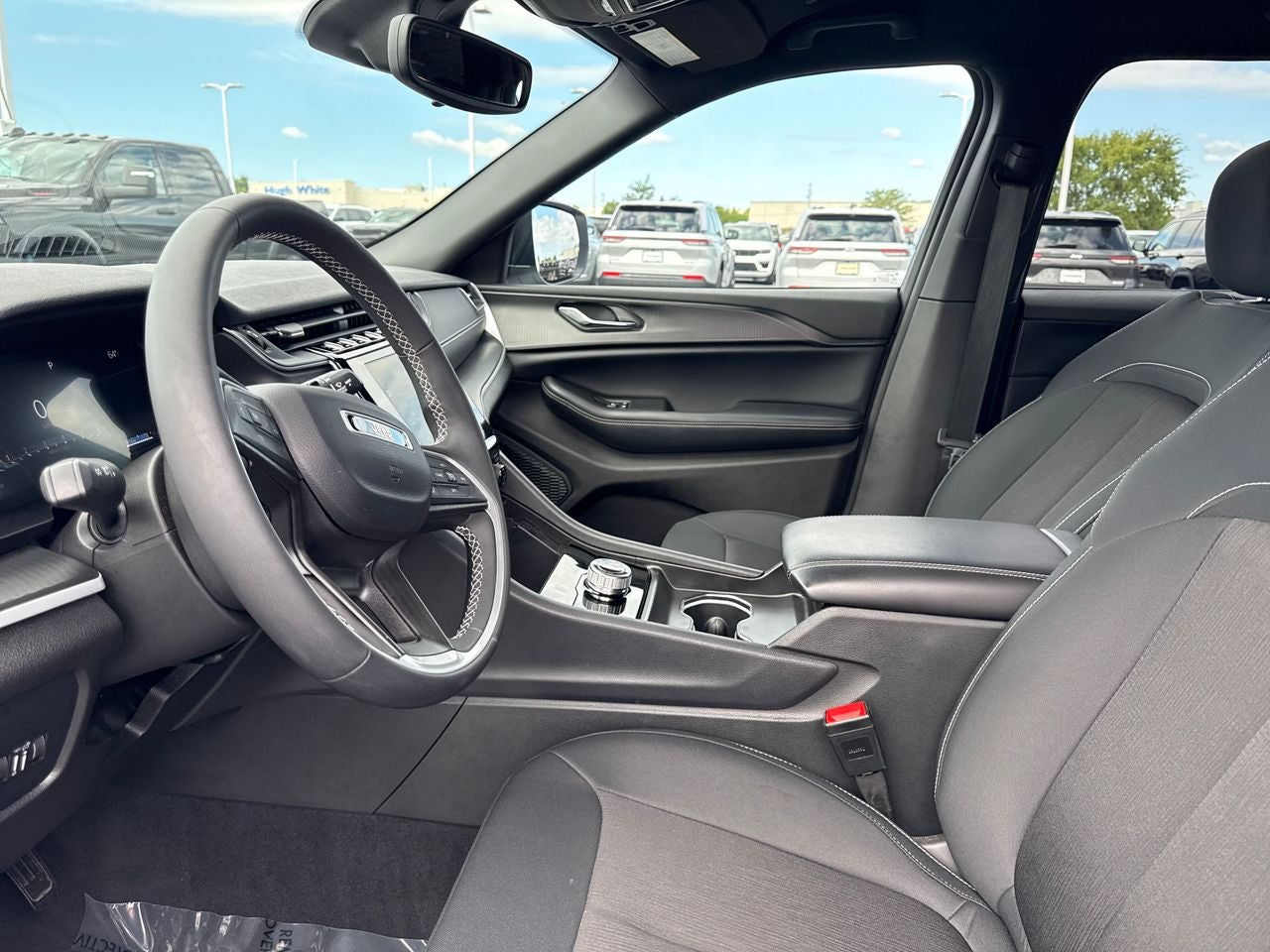 2024 Jeep Grand Cherokee Laredo 4x4