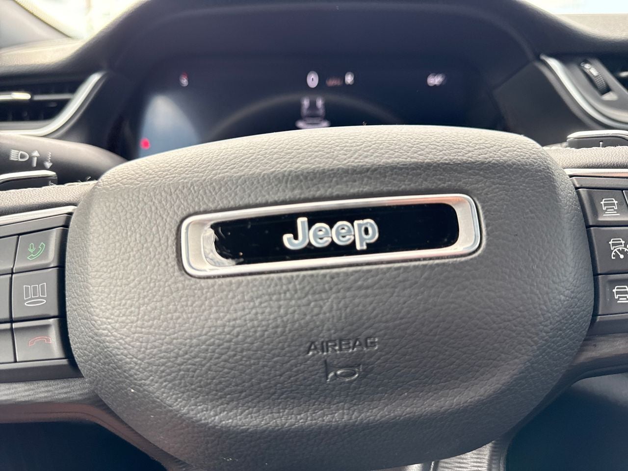 2024 Jeep Grand Cherokee Laredo 4x4