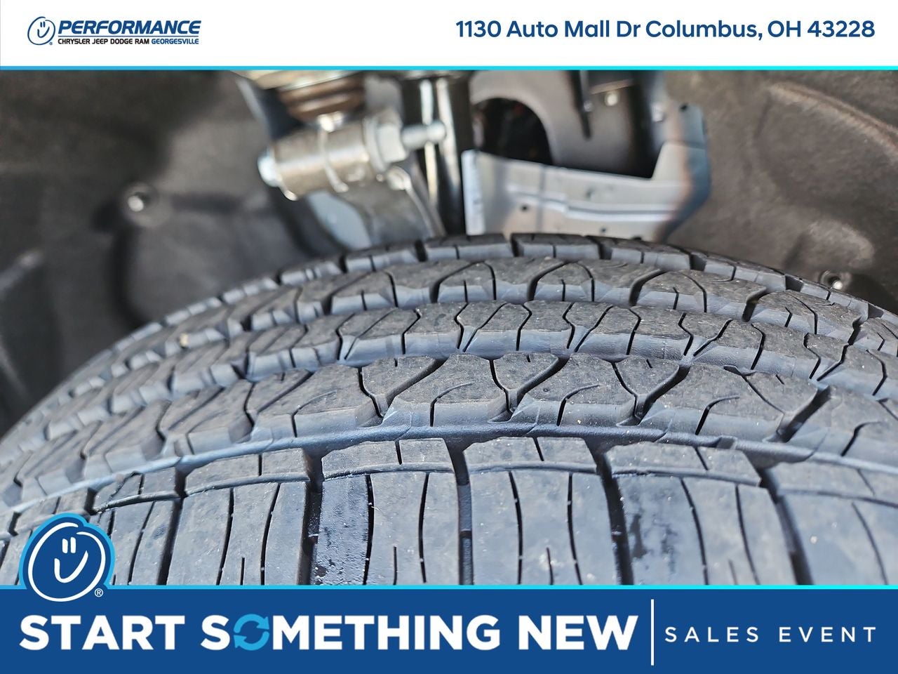 2025 Jeep Grand Cherokee GRAND CHEROKEE LAREDO 4X4