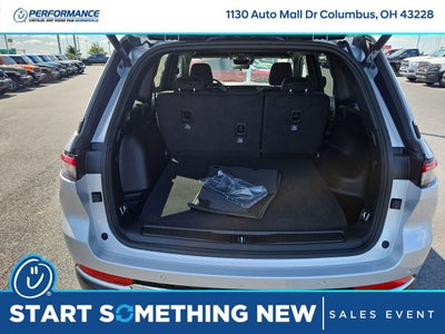 2025 Jeep Grand Cherokee GRAND CHEROKEE LAREDO 4X4