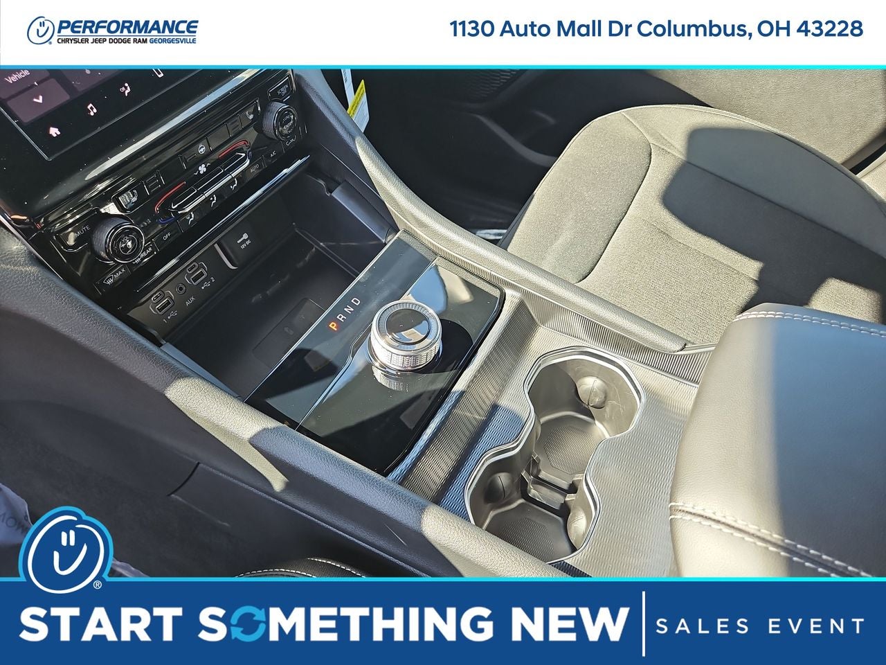 2025 Jeep Grand Cherokee GRAND CHEROKEE LAREDO 4X4