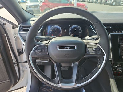 2025 Jeep Grand Cherokee GRAND CHEROKEE LAREDO 4X4